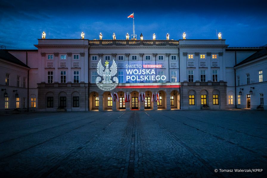 001_Iluminacja_Swieto_Wojska_Polskiego_20230816_OQ4A1625.jpg