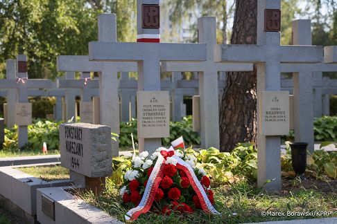 002_wieniec_powązki_Stroiński_20240816_MB1_5692.jpg.JPG