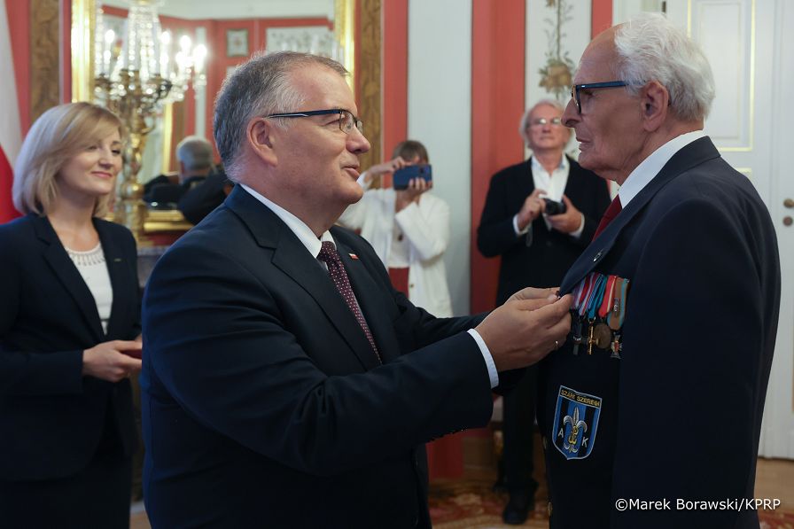 001_MAD_Wojciech_Narkiewicz_Złoty_Krzyż_Zasługi_MB2_7414.jpg.JPG