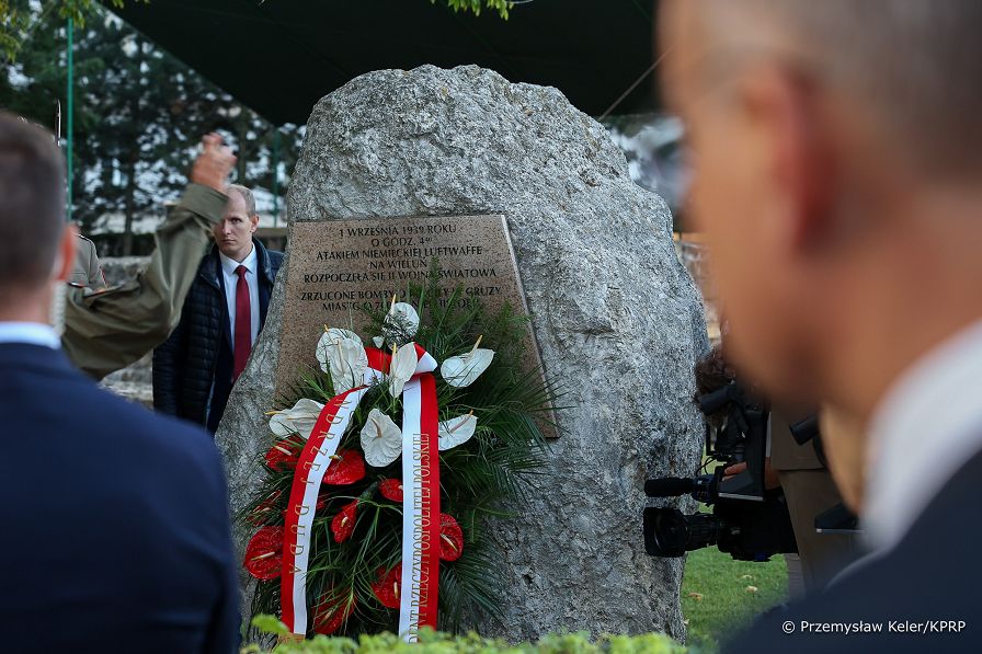 16_Andrzej_Duda_uroczystosc_upamietniajaca_wybuch_II_Wojny_Swiatowej_Wielun_20240901_PK1_4812.jpg