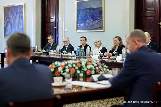 004_Rada NRR_rodzina_13-09-2024_LB_20725.jpg.JPG
