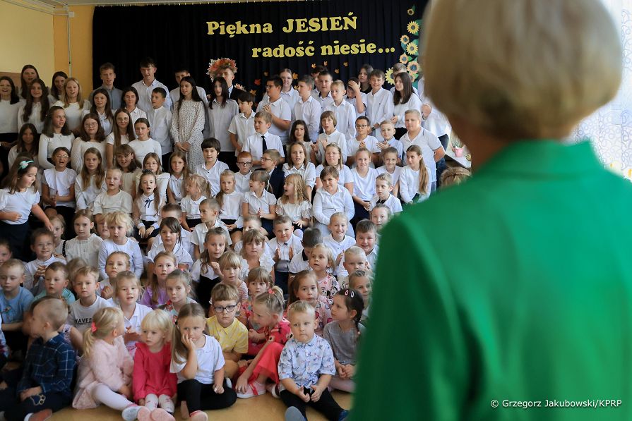 02_Agata_Kornhauser_Duda_Szkola_Nowa_Wies_20240920_GJA_1672.jpg