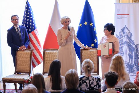 18_Agata_Kornhauser_Duda_Narodowe_Czytanie_konsulat_Nowy_Jork_20240924_GJA_4810.jpg