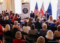 04_Agata_Kornhauser_Duda_Narodowe_Czytanie_konsulat_Nowy_Jork_20240924_GJB_7104.jpg