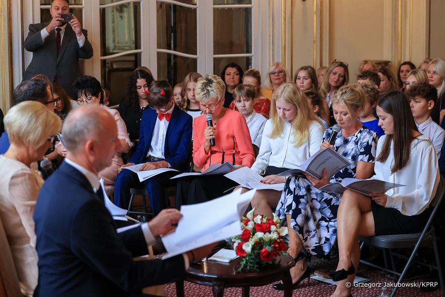 07_Agata_Kornhauser_Duda_Narodowe_Czytanie_konsulat_Nowy_Jork_20240924_GJA_4635.jpg