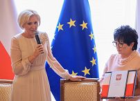 17_Agata_Kornhauser_Duda_Narodowe_Czytanie_konsulat_Nowy_Jork_20240924_GJA_4843.jpg