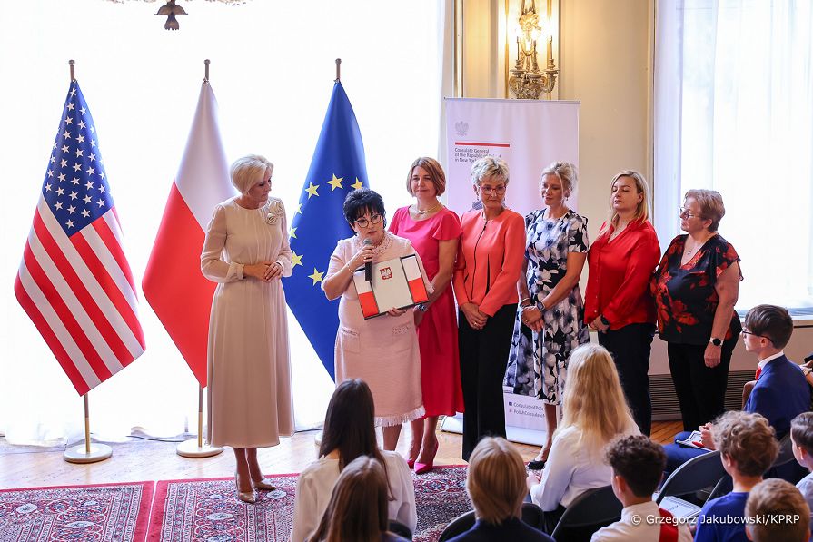 20_Agata_Kornhauser_Duda_Narodowe_Czytanie_konsulat_Nowy_Jork_20240924_GJB_7706.jpg