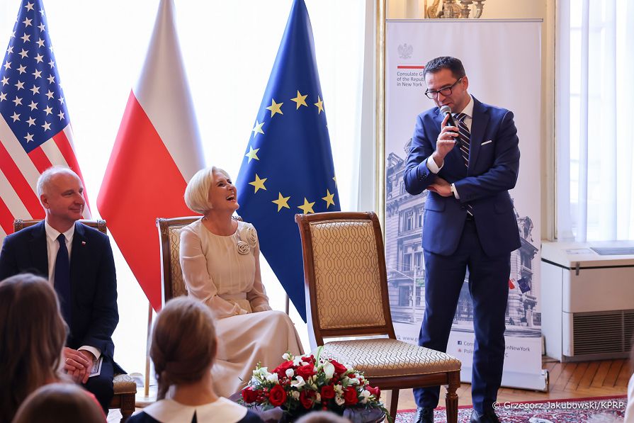 16_Agata_Kornhauser_Duda_Narodowe_Czytanie_konsulat_Nowy_Jork_20240924_GJB_7589.jpg