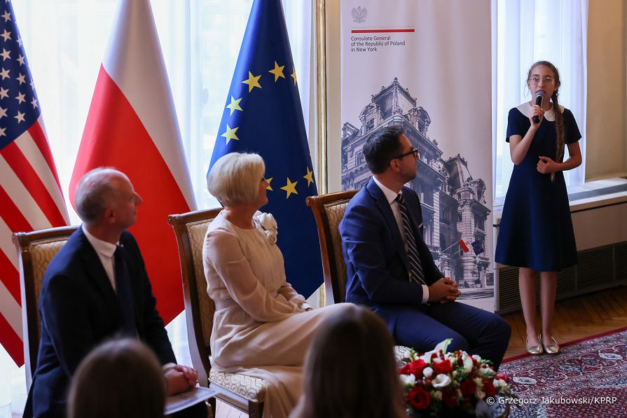 14_Agata_Kornhauser_Duda_Narodowe_Czytanie_konsulat_Nowy_Jork_20240924_GJB_7522.jpg