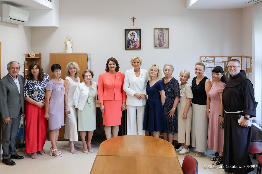 13_Agata_Kornhauser_Duda_Diana_Nausėdienė_Hospicjum_Malego_Ksiecia_20240905_GJB_4595.jpg