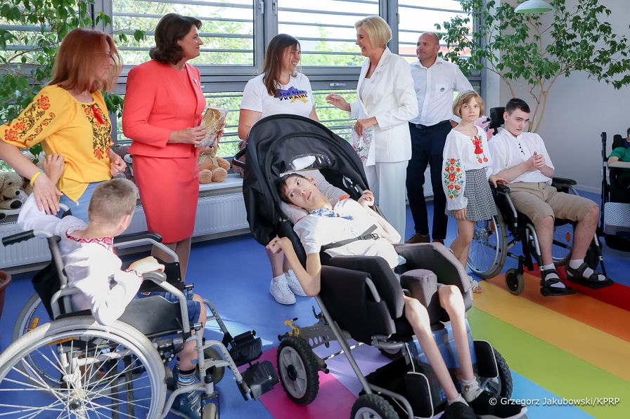 27_Agata_Kornhauser_Duda_Diana_Nausėdienė_Hospicjum_Malego_Ksiecia_20240905_GJB_4980.jpg