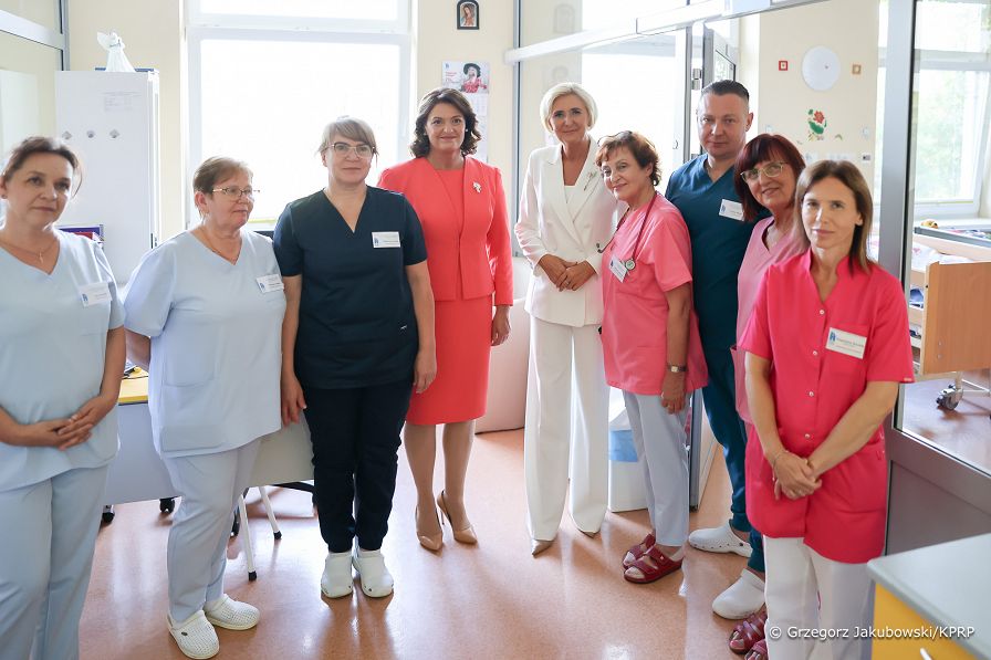 19_Agata_Kornhauser_Duda_Diana_Nausėdienė_Hospicjum_Malego_Ksiecia_20240905_GJB_4716.jpg