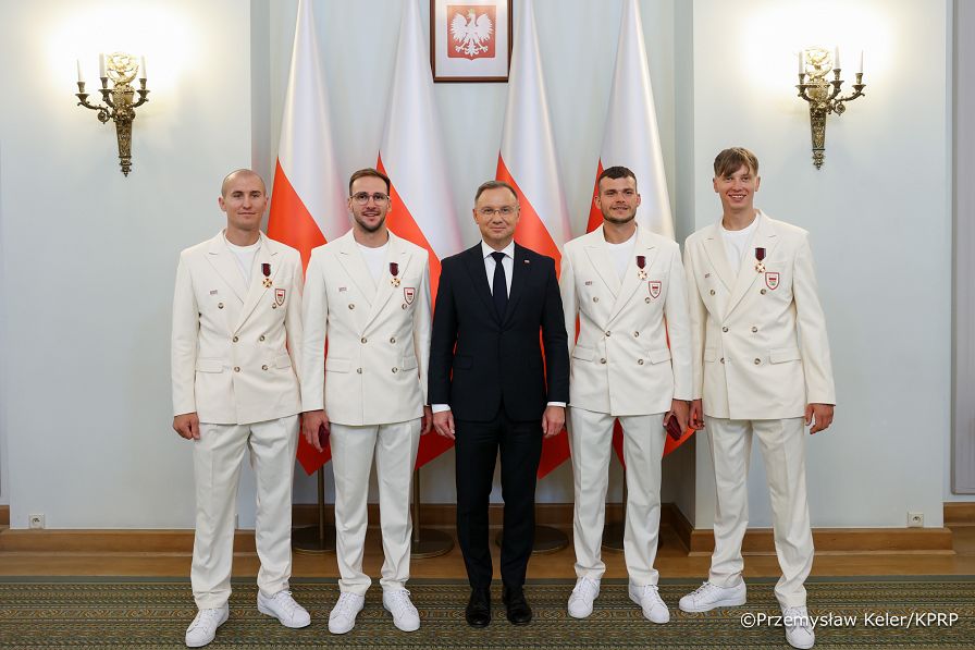 011_PAD_odznaczenia_olimpijczyków_PK1_7163.jpg.JPG