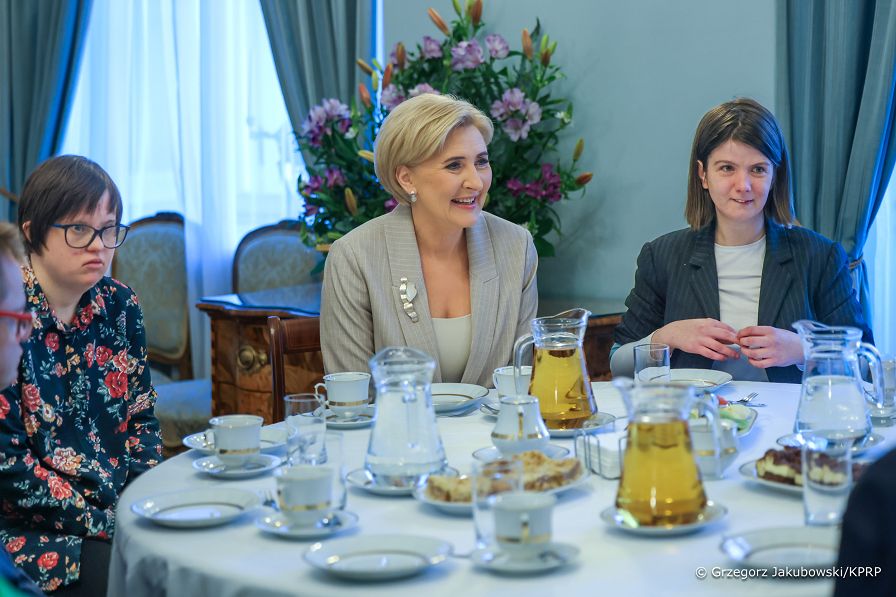 004_Agata_Kornhauser_Duda_spotkanie_Osrodek_Wsparcia_i_Rehabilitacji_Osob_Niepelnosprawnych_Warszawa_20250109_GJB_0946.jpg