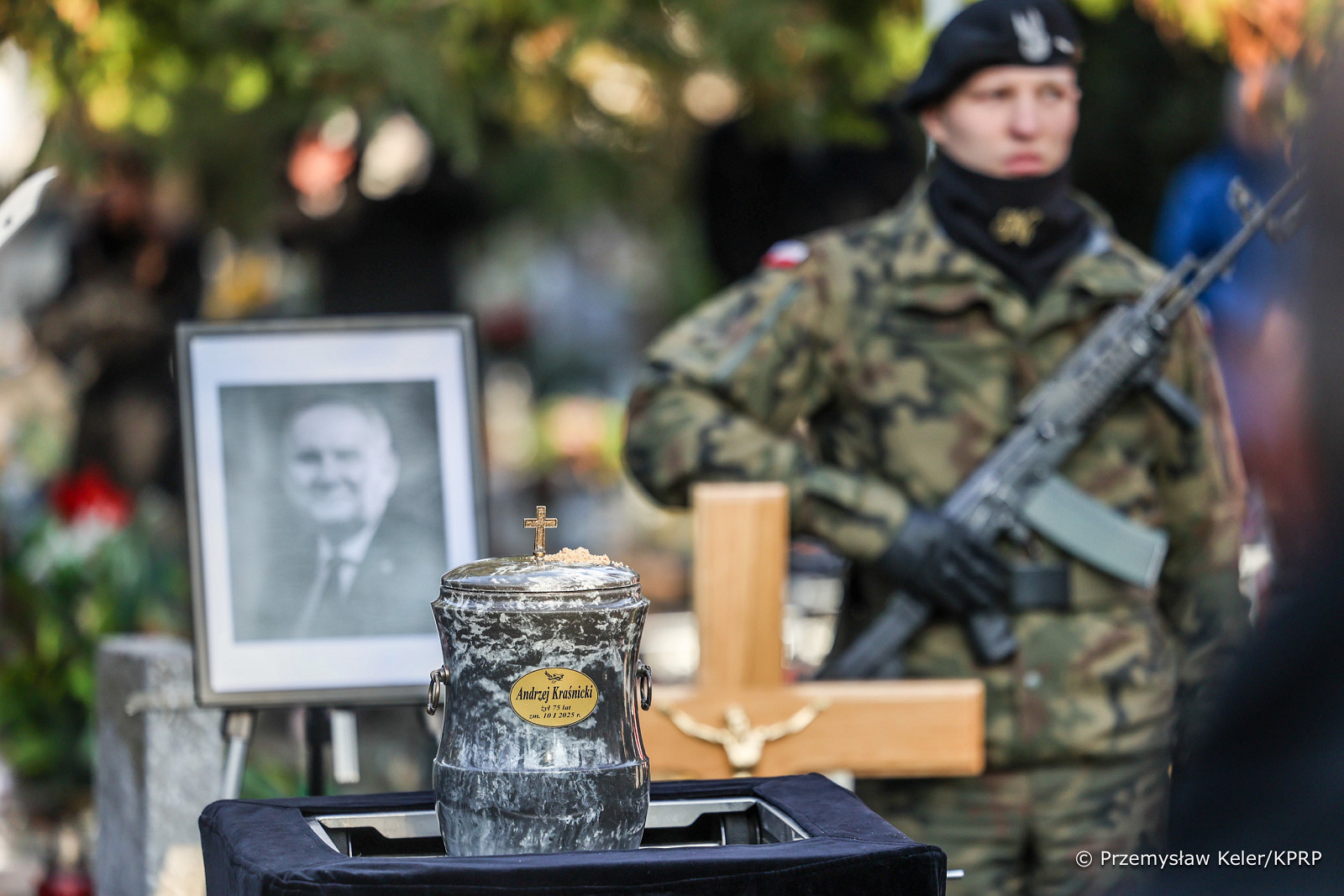 004_Prezydent_Andrzej_Duda_pogrzeb_Andrzeja_Krasnickiego_Prezesa_PKOl_20250118_PK2_1717.jpg [770.50 KB]