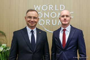 002_Prezydent_Andrzej_Duda_spotkanie_Brian_Armstrong_Davos_20250121_MB1_0930.jpg