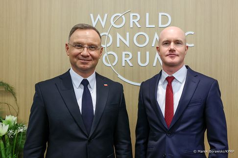 002_Prezydent_Andrzej_Duda_spotkanie_Brian_Armstrong_Davos_20250121_MB1_0930.jpg