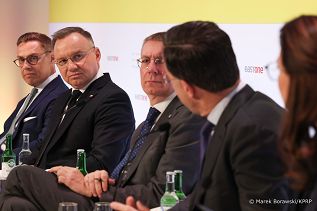 03_Abdrzej_Duda_Ukrainian_Breakfast_Davos_20250123_MB2_0688-1.jpg