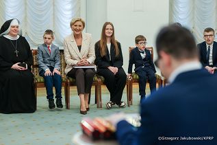 003_Agata_Kornhauser_Duda_podopieczni_domu_pomocy_społecznej_Tęczowy_Most_z_Ełku_22-01-2025_GJB_4845.jpg.JPG