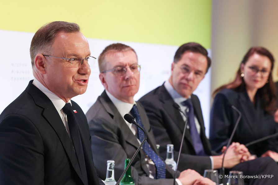 05_Abdrzej_Duda_Ukrainian_Breakfast_Davos_20250123_MB2_0708.jpg