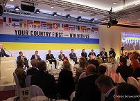 02_Abdrzej_Duda_Ukrainian_Breakfast_Davos_20250123_MB1_2820.jpg
