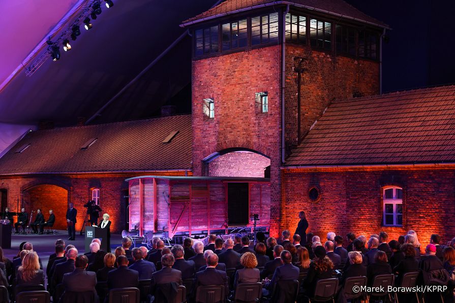 009_Andrzej_Duda_80_rocznica_wyzwolenia_KL_Auschwitz-Birkenau_główne_obchody_27-01-2025_MB1_8663_2.jpg.JPG
