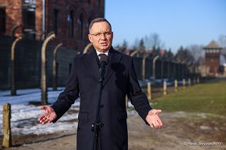 005_Prezydent_Andrzej_Duda_Auschwitz_80_rocznica_wyzwolenia_obozu_20250127_MB1_7463.jpg