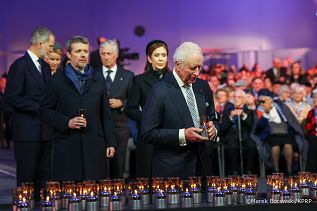 016A_Andrzej_Duda_80_rocznica_wyzwolenia_KL_Auschwitz-Birkenau_główne_obchody_27-01-2025_MB2_2241.jpg.JPG