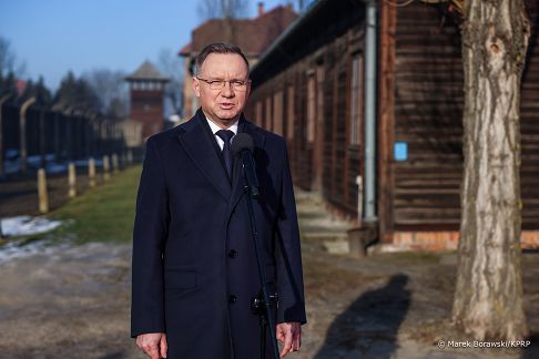 006_Prezydent_Andrzej_Duda_Auschwitz_80_rocznica_wyzwolenia_obozu_20250127_MB1_7452.jpg