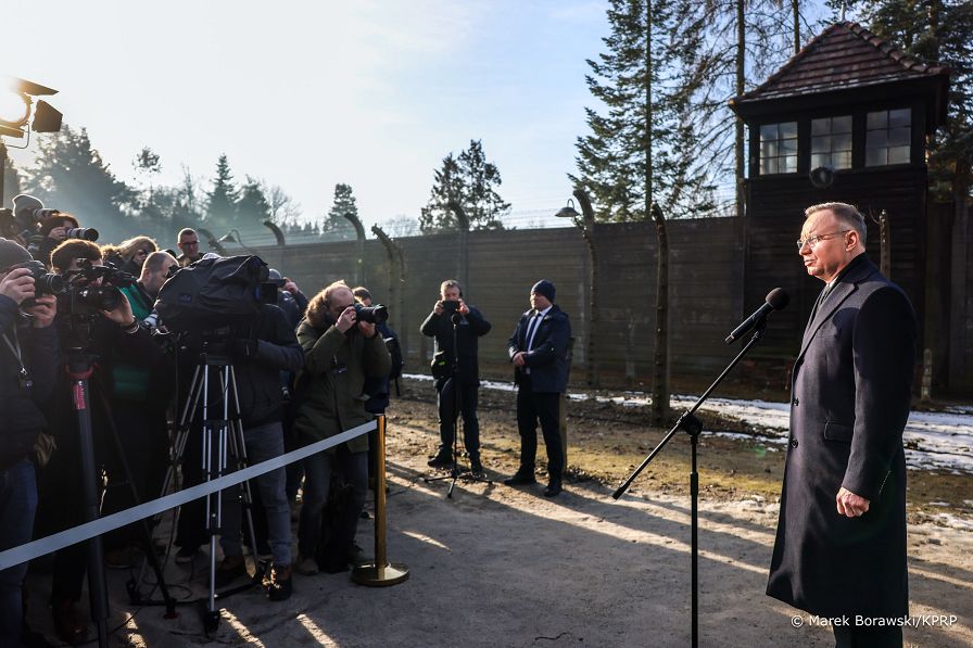004_Prezydent_Andrzej_Duda_Auschwitz_80_rocznica_wyzwolenia_obozu_20250127_MB1_7405.jpg