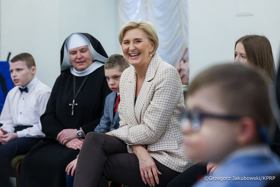 dodatkowe_004__Agata_Kornhauser_Duda_podopieczni_domu_pomocy_społecznej_Tęczowy_Most_z_Ełku_22-01-2025_GJB_5357.jpg.JPG