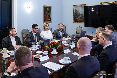 003_Prezydent_Andrzej_Duda_spotkanie_przedstawiciele_firmy_NForce_20250129_MB1_0387.jpg