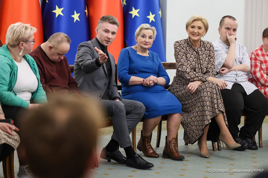 003_Agata_Kornhauser_Duda_spotkanie_podopieczni_Fundacji_Oczami_Brata_20250107_GJB_0087.jpg