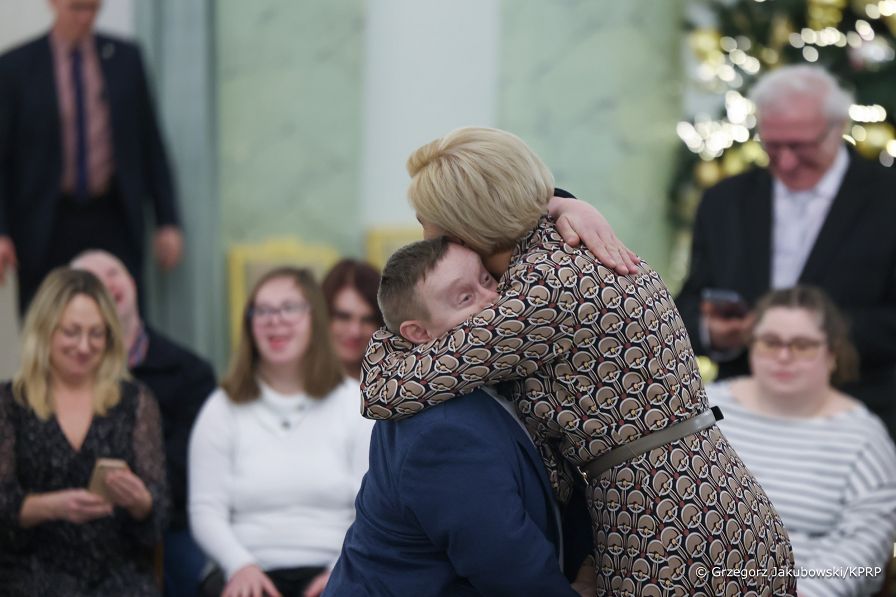 001_Agata_Kornhauser_Duda_spotkanie_podopieczni_Fundacji_Oczami_Brata_20250107_GJB_0049.jpg
