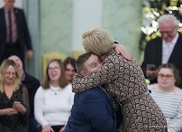001_Agata_Kornhauser_Duda_spotkanie_podopieczni_Fundacji_Oczami_Brata_20250107_GJB_0049.jpg