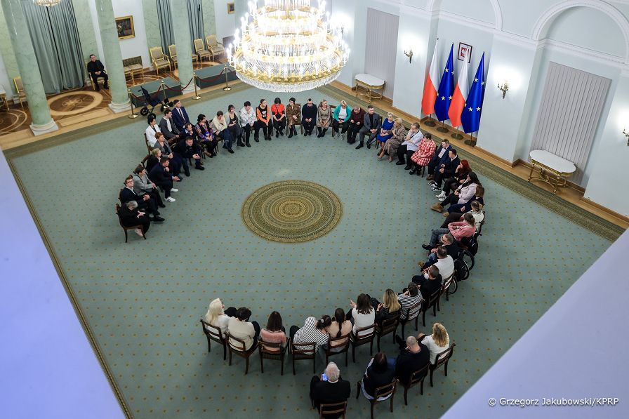 005_Agata_Kornhauser_Duda_spotkanie_podopieczni_Fundacji_Oczami_Brata_20250107_GJA_0846.jpg