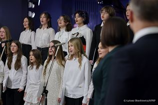 14_Andrzej_Duda_Swiatlana_Cichanousk_przedstawiciele_spolecznosci_bialoruskiej_20250109_LB_15163.jpg