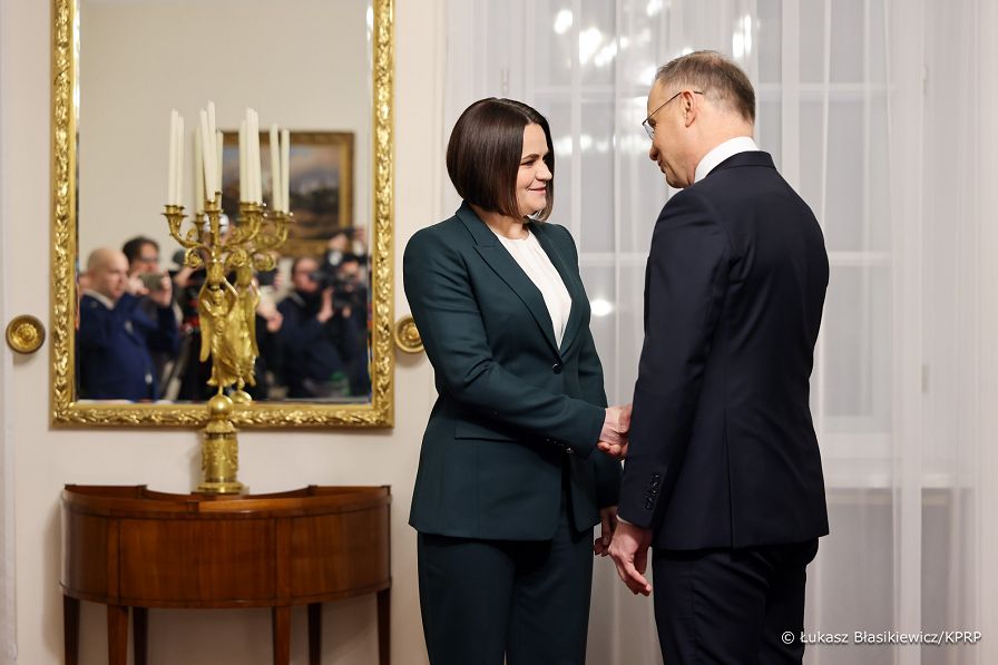 01_Andrzej_Duda_Swiatlana_Cichanousk_przedstawiciele_spolecznosci_bialoruskiej_20250109_LB_14447.jpg
