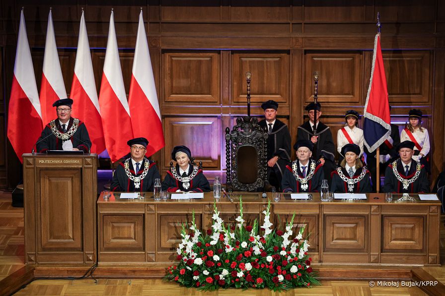 006_Prezydent_Karol_Nawrocki_Inauguracja_Roku_Akademickiego_Politechnika_Gdanska_20251001_MWB16229.jpg