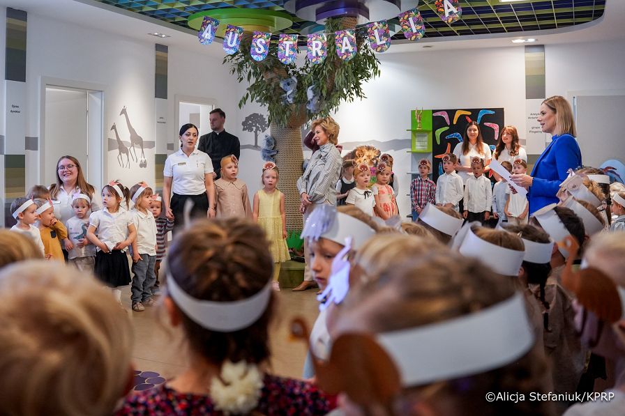 009_Pierwsz_Dama_Marta_Nawrocka_Wizyta w przedszkolu pijarskim w Warszawie_13-10-2025_DSC01018.jpg.JPG
