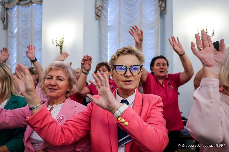 007_Prezydentowa_Marta_Nawrocka_spotkanie_Amazonki_20251016_GJA_9653.jpg