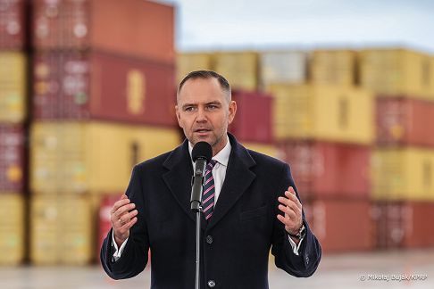 003_Prezydent_Karol_Nawrocki_wizyta_Gdynia_20251017_MWB13146.jpg