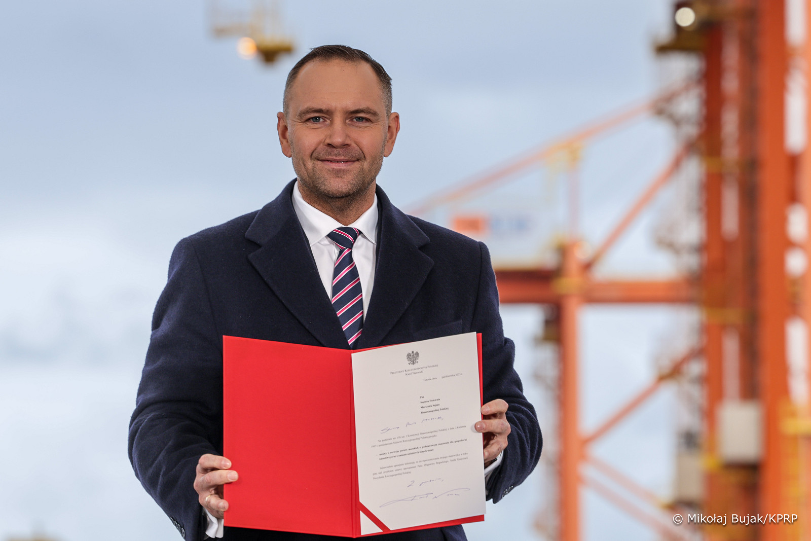 002_a_Prezydent_Karol_Nawrocki_wizyta_Gdynia_20251017_MWB12637.jpg [984.10 KB]