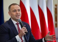 013_Prezydent_Karol_Nawrocki_Tomaszów_Lubelski_konferencja_Między_informacją_a_dezinformacją_21-10-2025_MWB16906.jpg.JPG