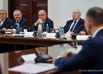 011_Prezydent_Karol_Nawrocki_spotkanie_przedstawiciele_przewoźników_22-10-2025_LB_29060.jpg.JPG