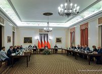 001_Prezydent_Karol_Nawrocki_spotkanie_przedstawiciele_przewoźników_22-10-2025_LB_12430.jpg.JPG
