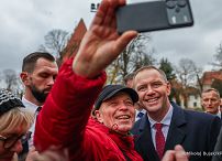 043_Prezydent Karol Nawrocki_wizyta w Bazylice Archikatedralnej św. Apostołów Piotra i Pawła w roku 1000-lecia koronacji Bolesława Chrobrego na pierwszego króla Polski_27-10-2025_MWB13905.jpg.JPG