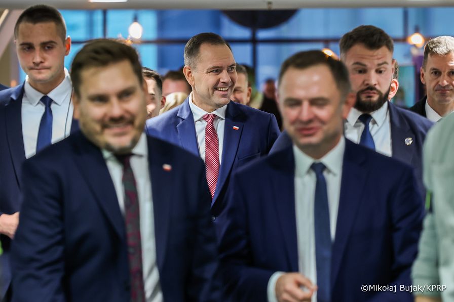 001_Prezydent_Karol_Nawrocki_Poznański_Kongres_Gospodarczy_27-10-2025_MWB20615.jpg.JPG