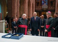 027_Prezydent Karol Nawrocki_wizyta w Bazylice Archikatedralnej św. Apostołów Piotra i Pawła w roku 1000-lecia koronacji Bolesława Chrobrego na pierwszego króla Polski_27-10-2025_MWB12619.jpg.JPG