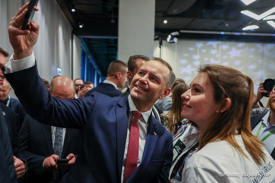 021_Prezydent_Karol_Nawrocki_Poznański_Kongres_Gospodarczy_27-10-2025_MWB11765.jpg.JPG